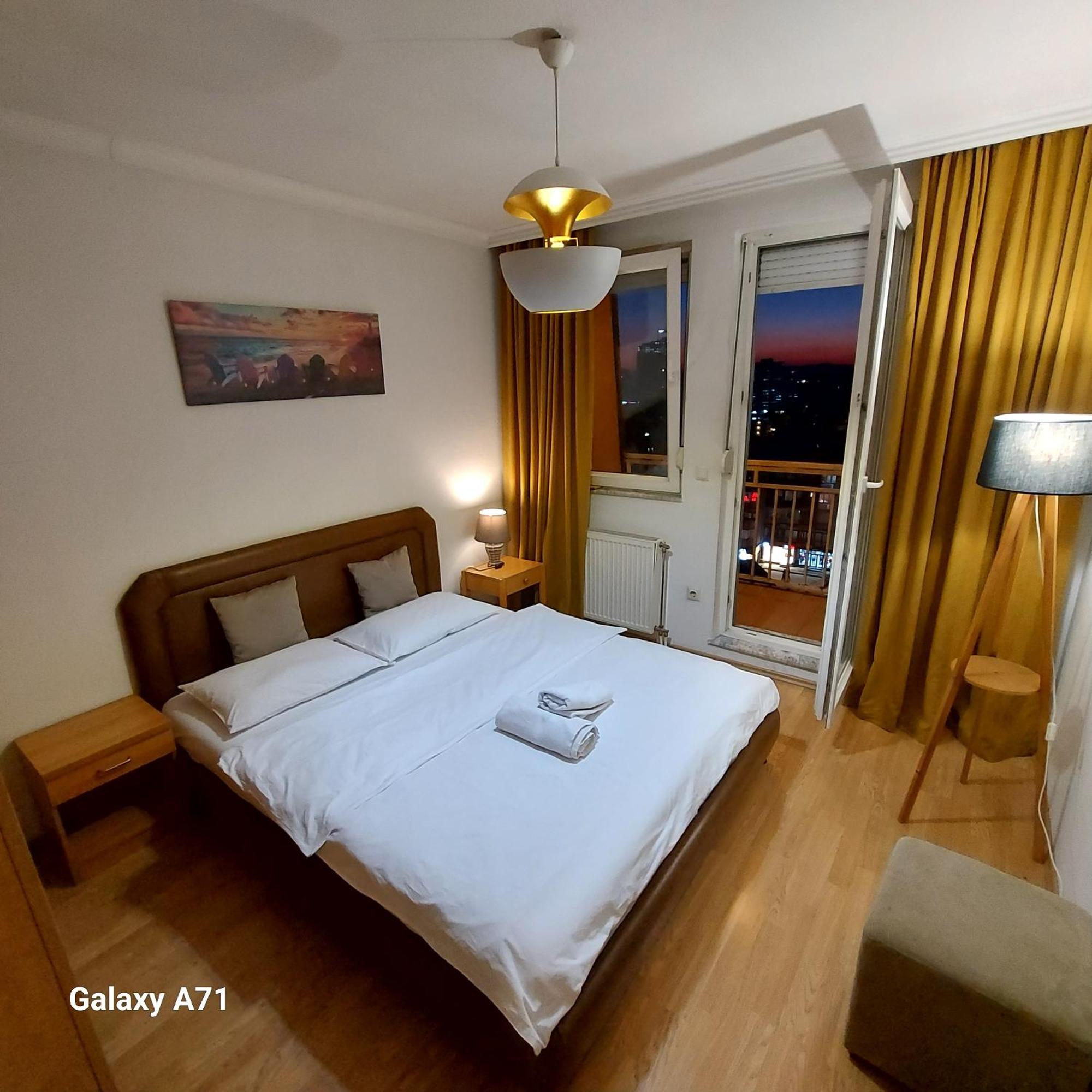 Gorgeous Apartment With City View In The City Center بريشتاين المظهر الخارجي الصورة