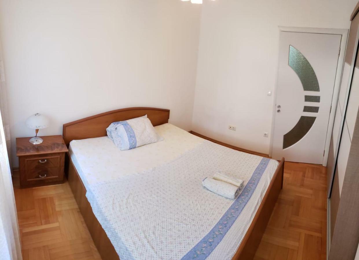 Gorgeous Apartment With City View In The City Center بريشتاين المظهر الخارجي الصورة
