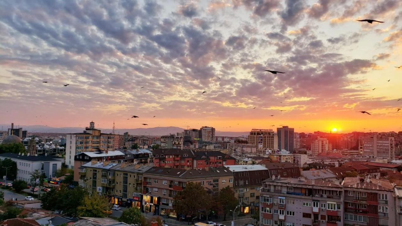 Gorgeous Apartment With City View In The City Center بريشتاين المظهر الخارجي الصورة